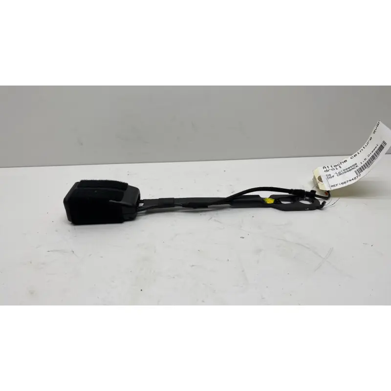 Attache ceinture avant droit DS DS7 CROSSBACK - Achetez dès maintenant