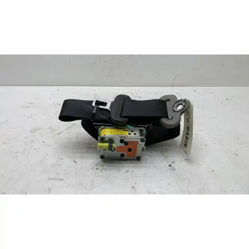 Pretensionneur de ceinture avant gauche TOYOTA YARIS 2 | Nouveau chez nous