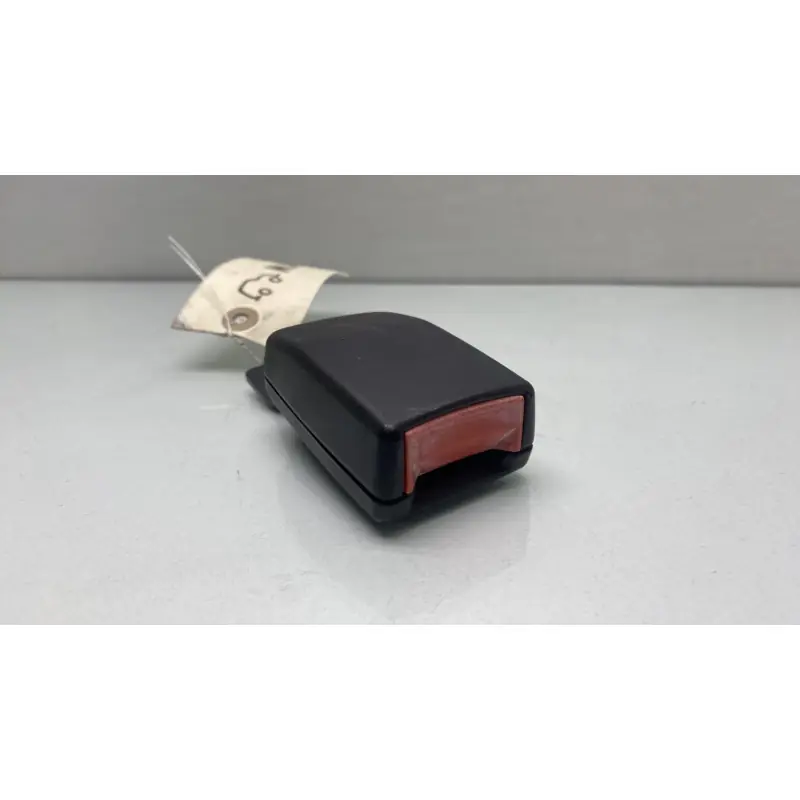 À ne pas manquer | Attache ceinture avant gauche FORD KA 1
