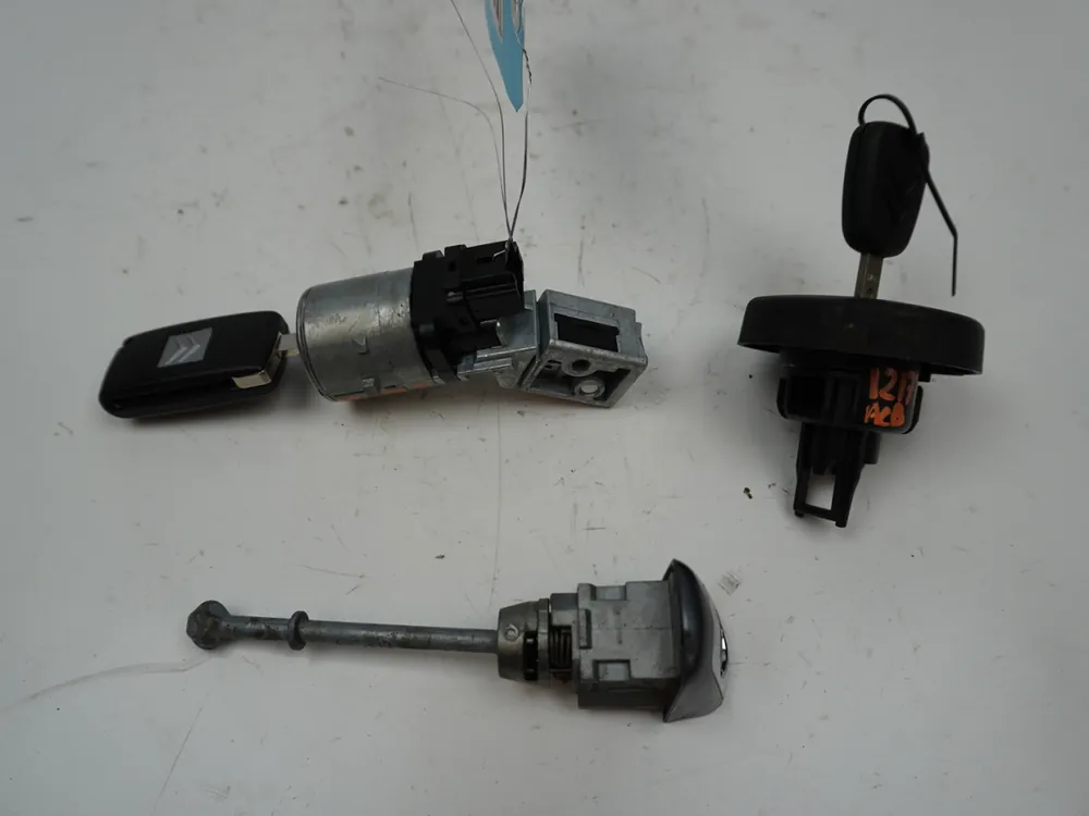 Kit serrures + antivol occasion CITROEN C5 II Phase 1 - 1.6i 155ch - Jusqu'à épuisement des stocks