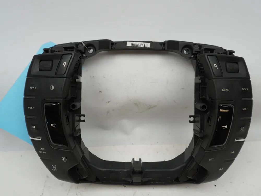 Économisez maintenant - Commande autoradio occasion CITROEN C5 II Phase 1 - 1.6i 155ch
