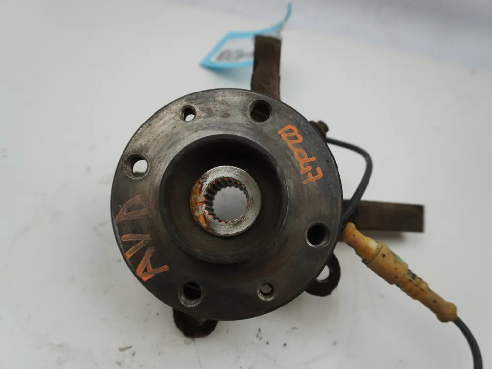 Fusee avd occasion RENAULT TWINGO I Phase 3 - 1.2i 16v | Retour gratuit