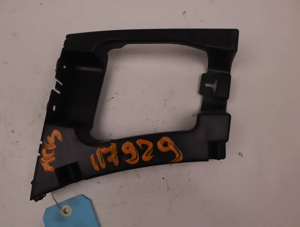 Se termine bientôt | Support g pare-choc ar occasion OPEL VIVARO III Phase 1 - 2.0CDTI 150ch