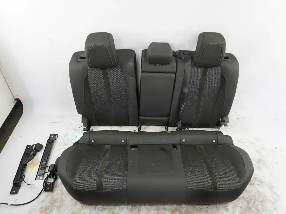 Kit banquette arrière complète occasion PEUGEOT 308 III Phase 1 - 1.2i EH 136ch | Prix imbattable