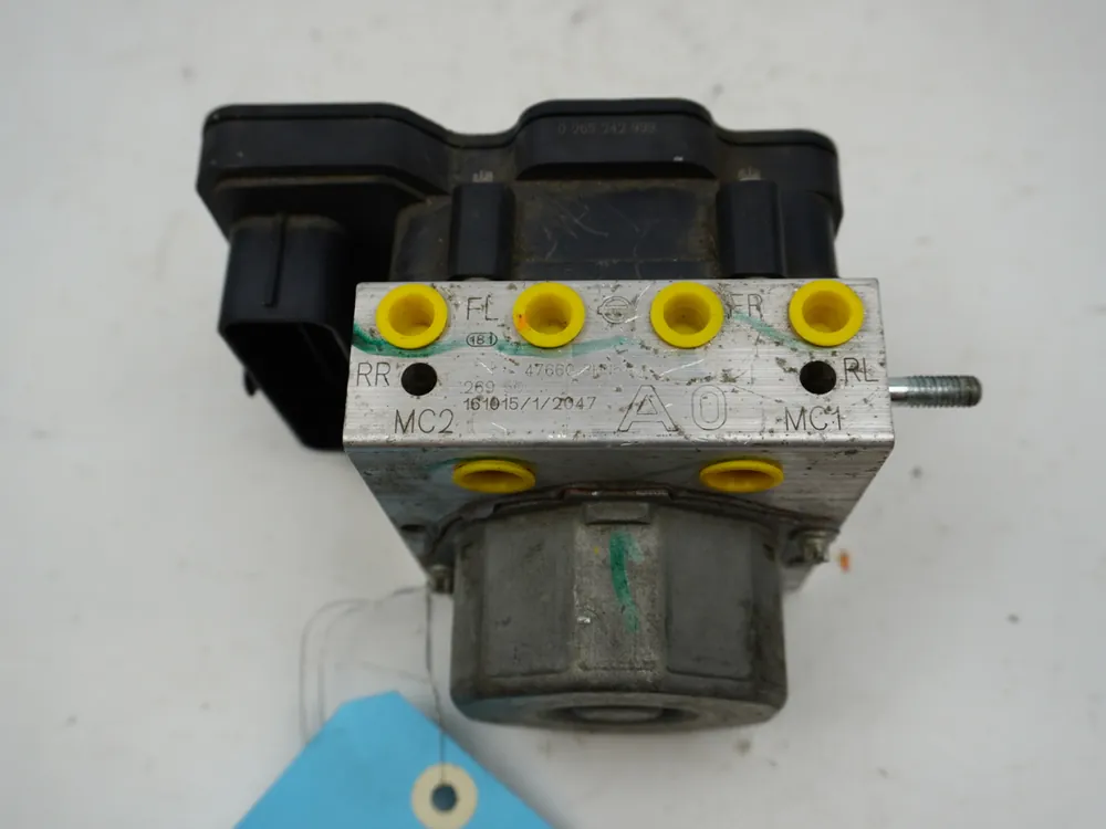 Calculateur abs occasion NISSAN MICRA IV phase 2 - 1.2 80ch | Plus que quelques unités
