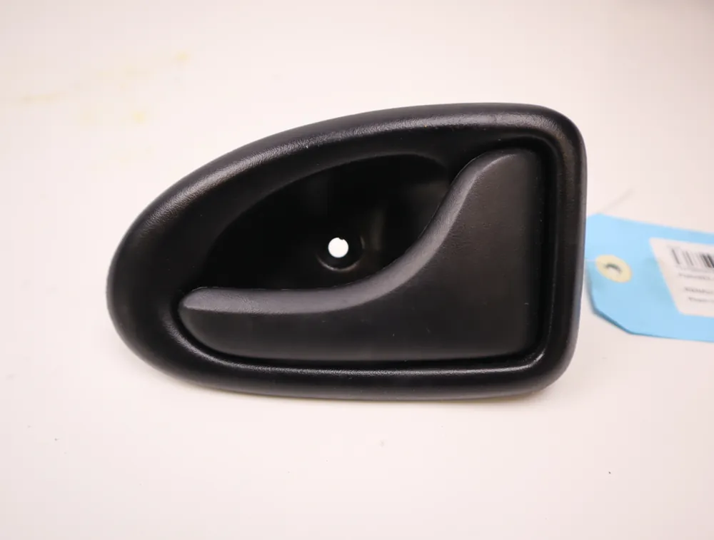 Poignee int porte avd occasion RENAULT MASTER II Phase 3 - 2.5 DCI 100ch - Coup de cœur