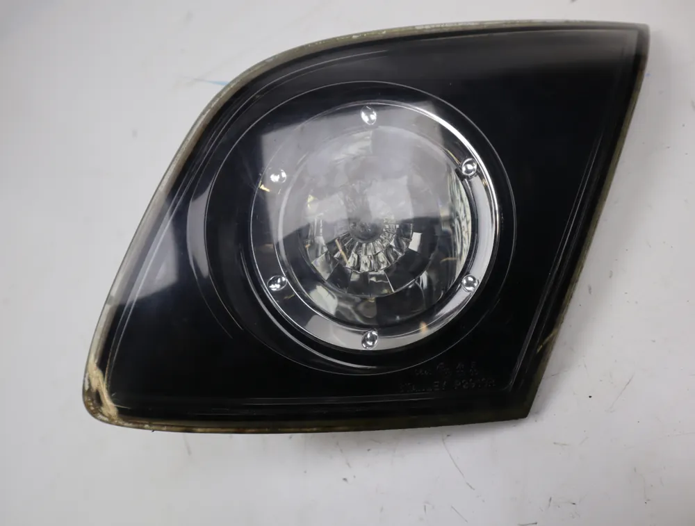 Feu arrière intérieur droit occasion MAZDA 3 I Phase 2 - 1.6 MZ-CD 110ch | Tout nouveau