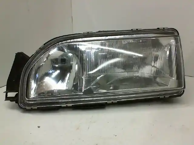 Offre exclusive | Phare gauche occasion FORD SIERRA Phase 3 - 1.8 TD