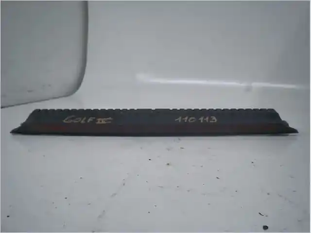 Feux stop supplementaire occasion VOLKSWAGEN GOLF IV Phase 1 - 1.9 TDI 130ch | Disponible à la commande
