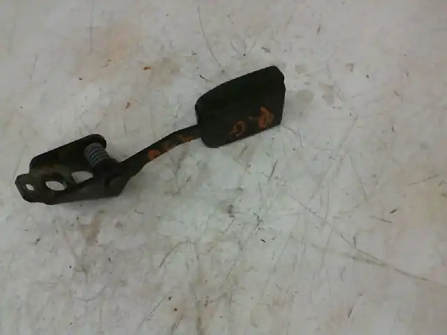 Plus que quelques pièces - Ancrage ceinture arrière gauche occasion PEUGEOT 307 CC Phase 2 - 2.0HDI 136ch