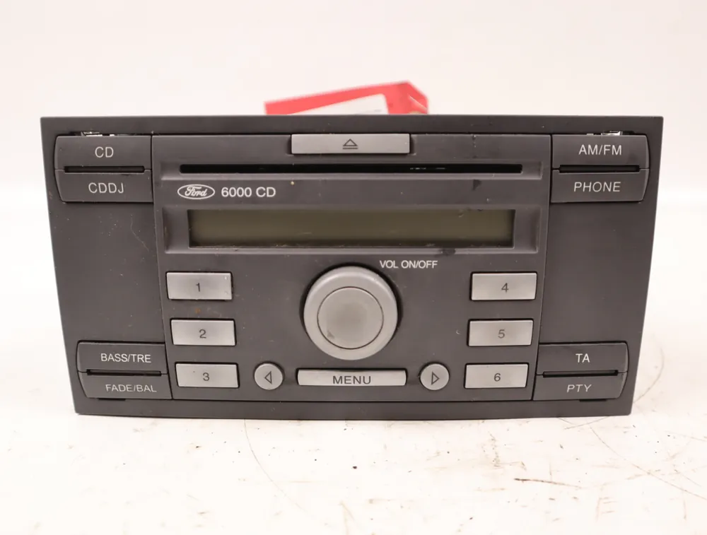 Autoradio occasion FORD FOCUS II Phase 1 - 1.6 TI-VCT | Livraison express