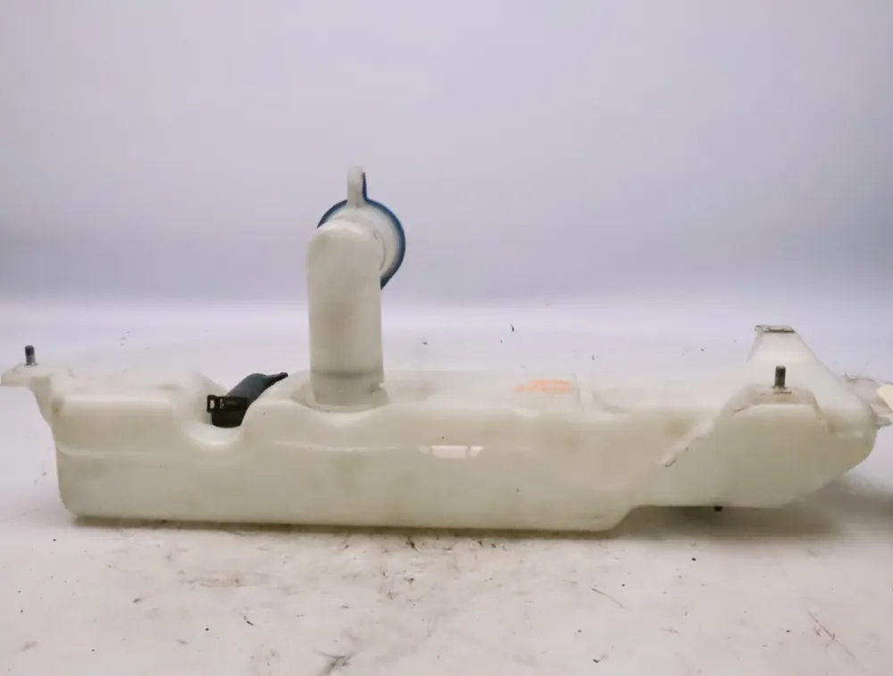 Remise supplémentaire - Reservoir lave-glace avant occasion SUZUKI JIMNY Phase 1 - 1.5 D 65ch
