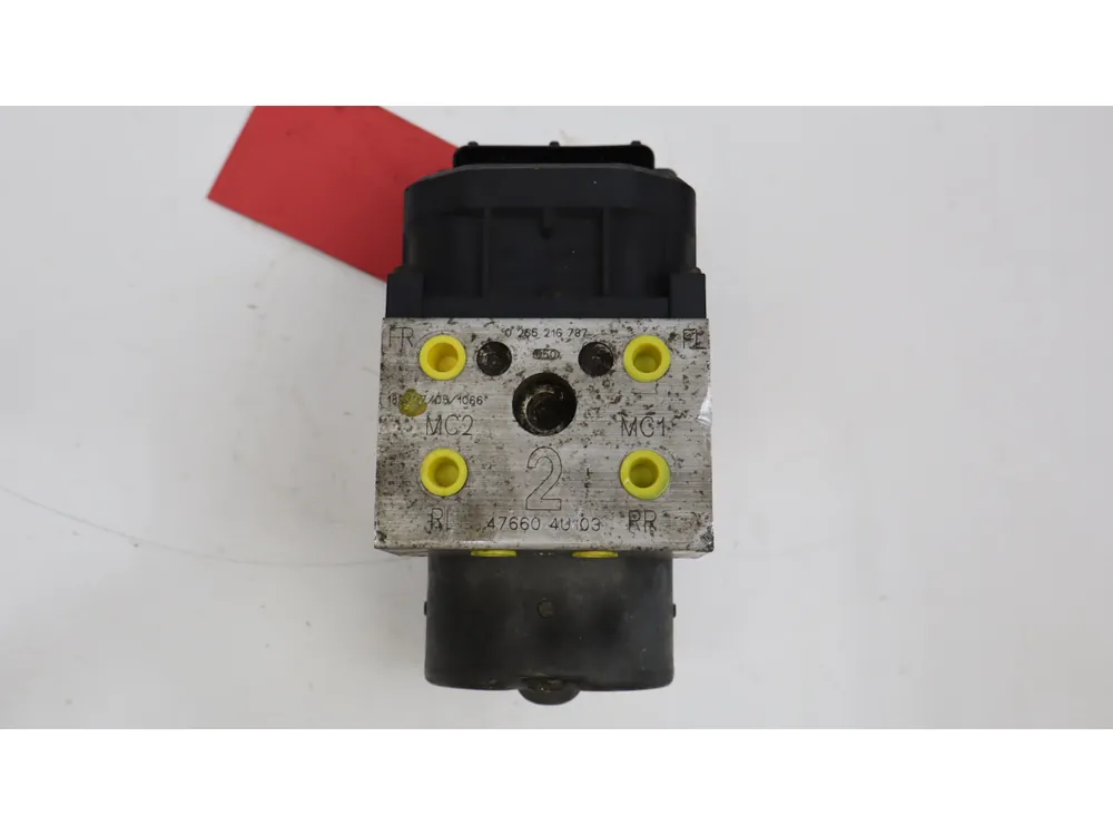 Excellente qualité - Calculateur abs occasion NISSAN ALMERA TINO Phase 1 - 2.2 VDI