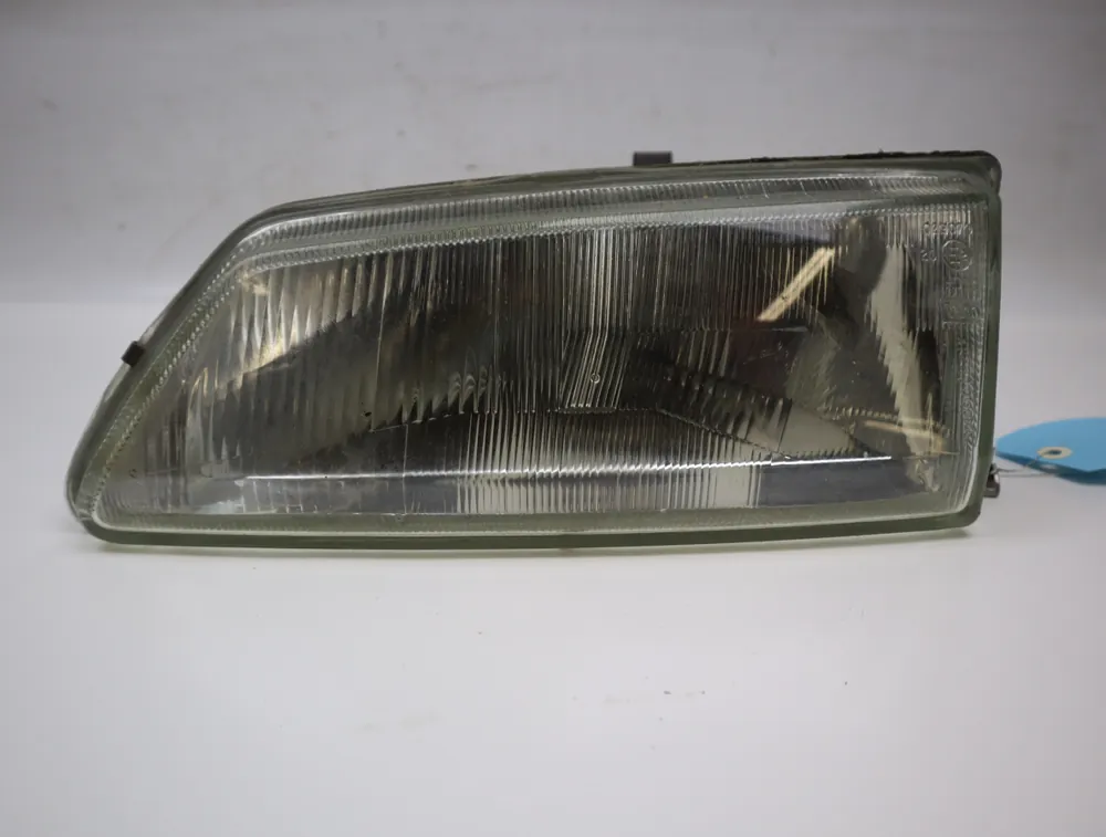 Coup de cœur des clients - Phare gauche occasion PEUGEOT 106 Phase 1 - 1.1i