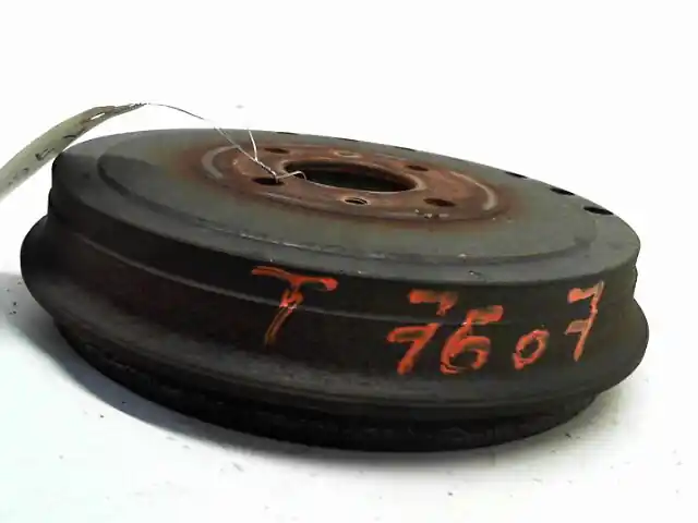 Déstockage - Tambour arrière droit occasion CITROEN NEMO Phase 1 - 1.3 HDI 75ch