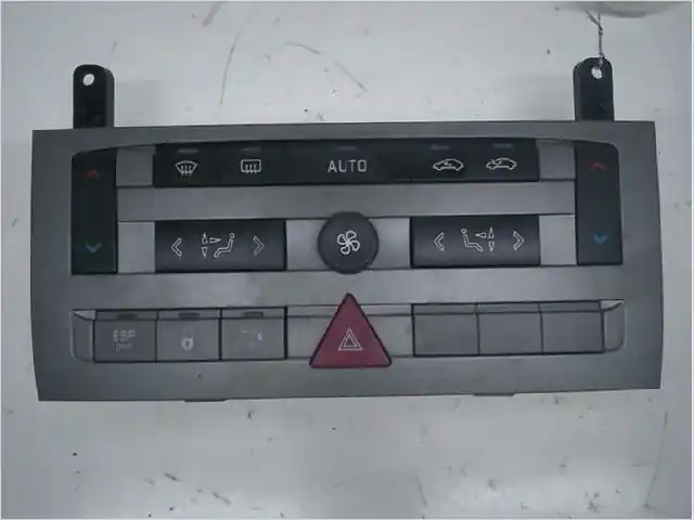 Liquidation | Commande de chauffage occasion CITROEN C5 I Phase 2 - 2.0i 140ch
