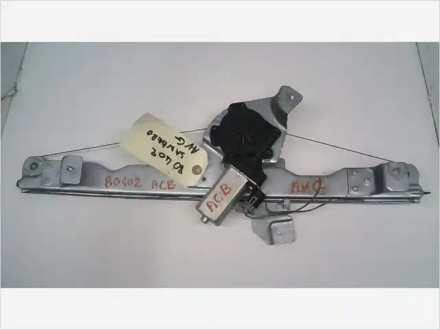 Mecanisme+moteur leve-glace avg occasion DACIA SANDERO I Phase 1 - 1.5 DCI 90ch | Disponible
