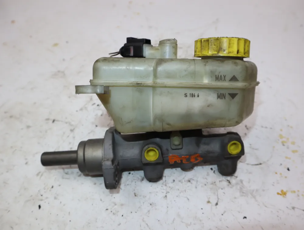 Maitre cylindre occasion VOLKSWAGEN POLO IV Phase 2 - 1.4 TDI 70ch | Nouveau produit