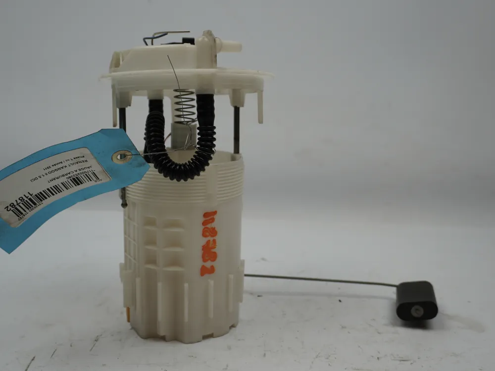 Jauge a carburant occasion RENAULT KANGOO II Phase 1 - 1.5 DCI 110ch | Coup de cœur des clients
