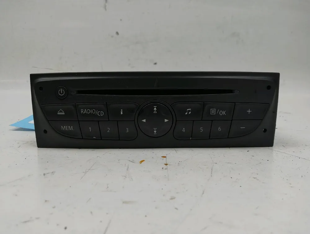 Remise - Autoradio occasion RENAULT CLIO III Phase 2 - 1.5 DCI 70ch