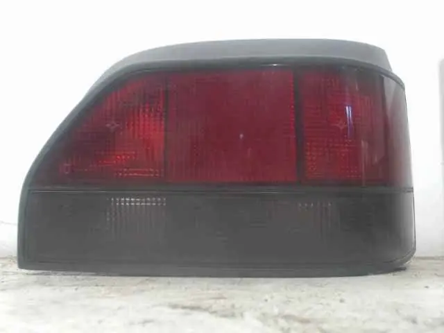 Feu arriere droit Renault CLIO 7701205801 - Offre à durée limitée