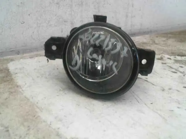 Phare anti-brouillard droit Renault LAGUNA 8200002470 - Cette semaine uniquement