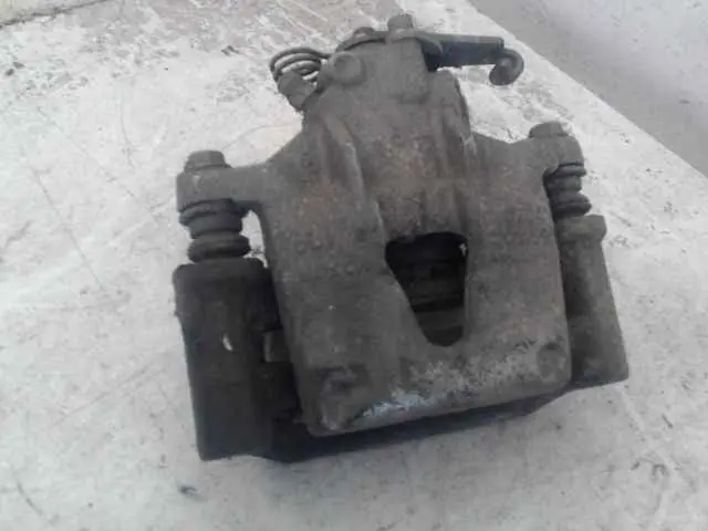 Etrier de frein avant droit Renault MASTER II FOURGON 7701208013 | Expédition immédiate