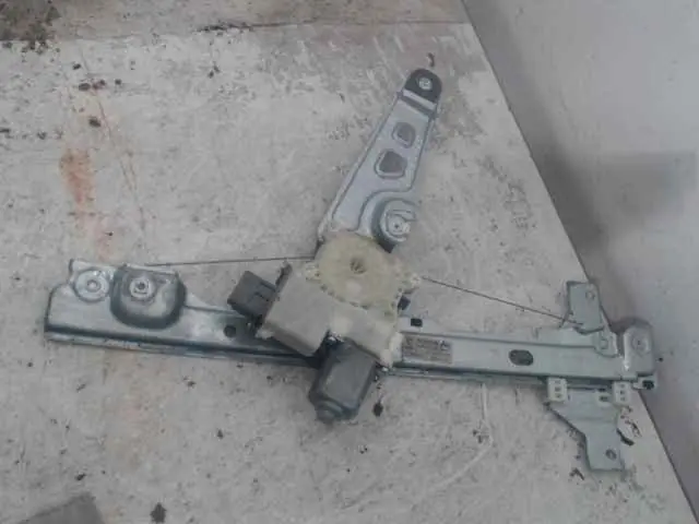 Mecanisme + moteur de leve-glace avant gauche Peugeot 5008 9221FF - Expédition immédiate