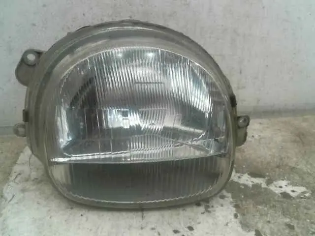 Prix doux | Phare droit Renault TWINGO 1998 TWINGO 1.2I 260107456R