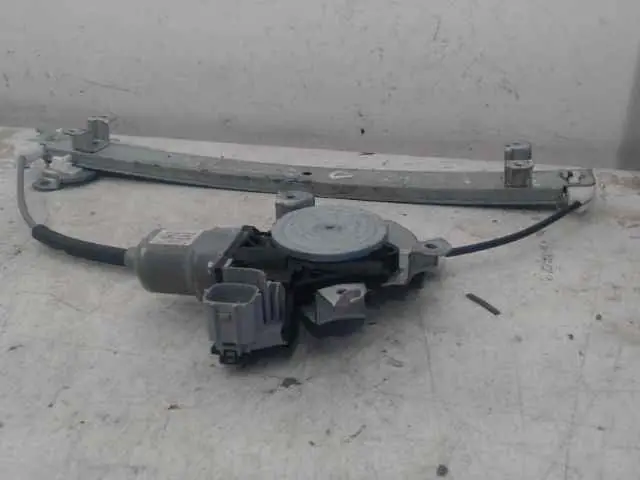 Mecanisme + moteur de leve-glace avant droite Nissan JUKE 807201KA0C | Quantité limitée