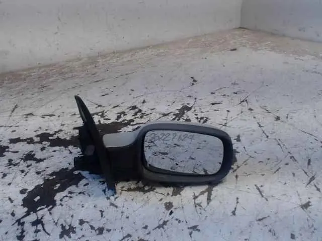 Réduction spéciale - Retroviseur droit Renault MEGANE 7701068375