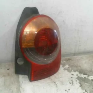 Feu arriere droit Renault MODUS 8200538785 - Offre spéciale