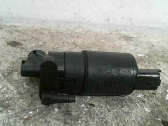 Promotion - Pompe lave-glace avant Peugeot 107 643476