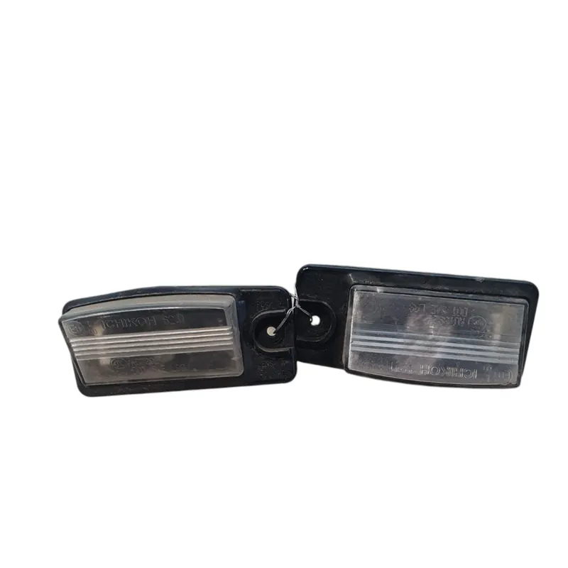 Eclaireur de plaque Nissan X-TRAIL 26510-8991D - Meilleure vente