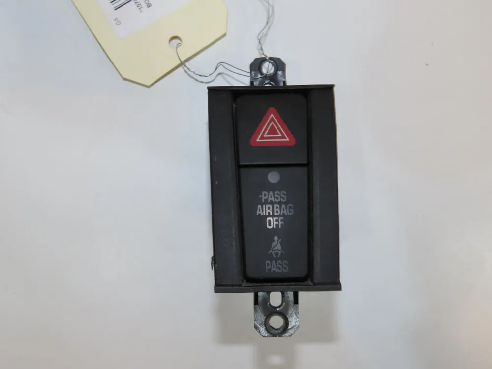 Se termine bientôt - Bouton de warning occasion SUZUKI SWIFT IVPhase 1 09-2010->... 1.3 DDIS 75ch
