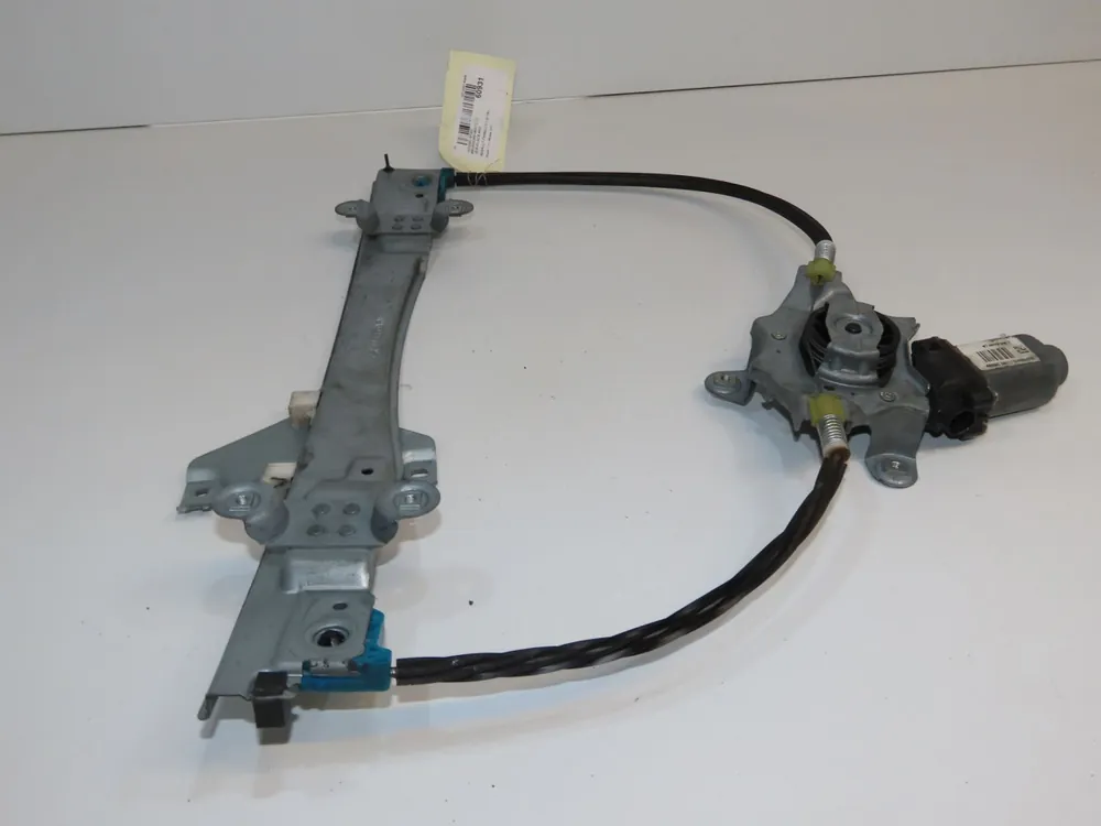Mecanisme + moteur lève-glace avant droit occasion RENAULT TWINGO IIPhase 1 06-2007->11-2011 1.2i 16v 75ch | Bonne affaire
