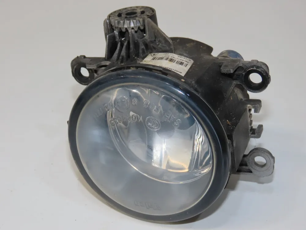 Phare antibrouillard avant gauche occasion LAND ROVER 146Phase 1 04-1995->04-1999 2.2 TD4 160ch | Direct usine