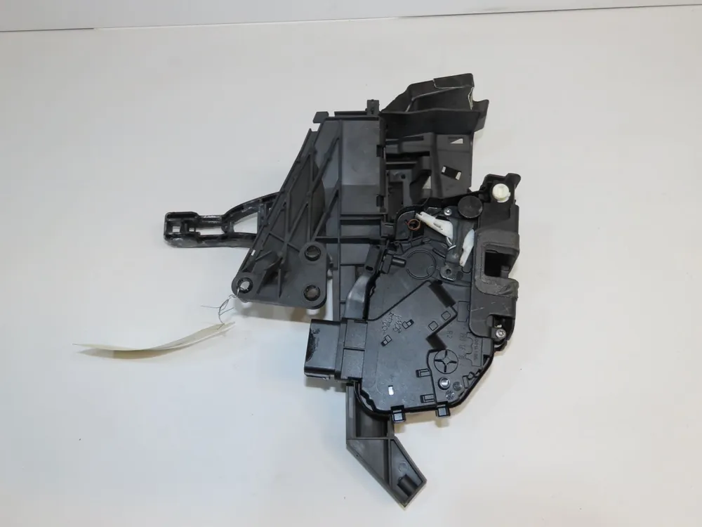 Serrure porte ard occasion FORD KUGA IPhase 1 03-2008->12-2012 2.0Tdci 136ch - Prix usine