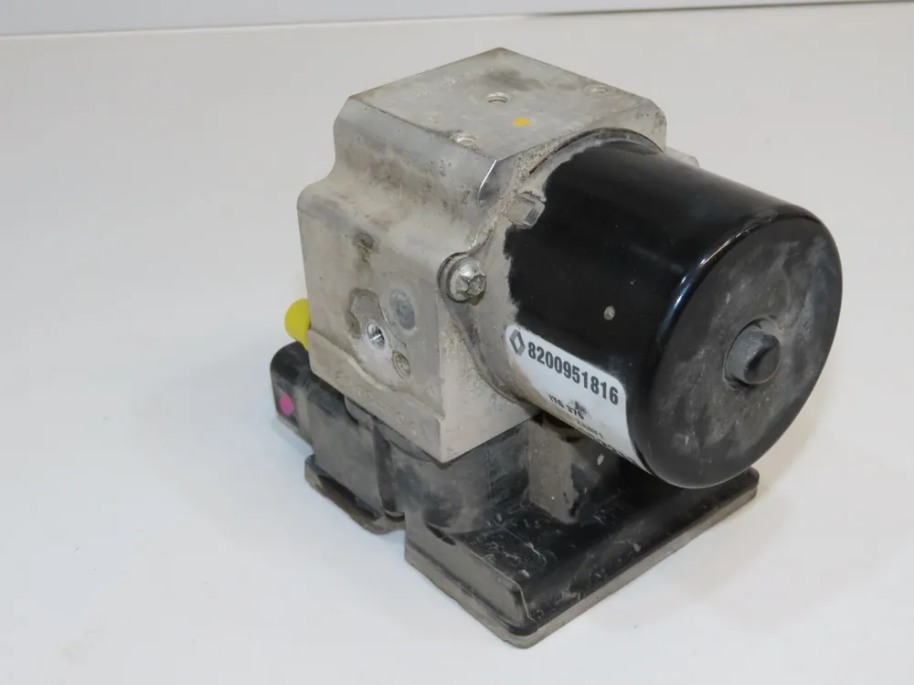 Unité hydraulique ABS occasion RENAULT MASTER IIPhase 3 06-2006->04-2010 2.5 DCI 120ch - Offre