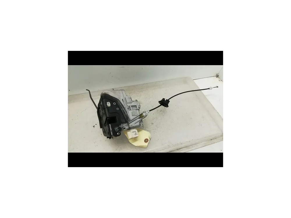 Serrure porte avg occasion AUDI A4 IIPhase 2 09-2004->04-2008 2.0 TDi 140ch | Nouveau
