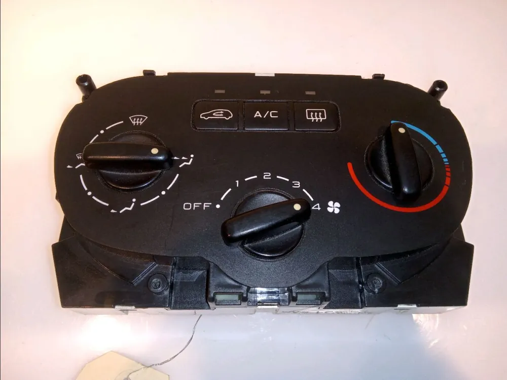 Réduction | Commande de chauffage occasion PEUGEOT 307Phase 1 04-2001->06-2005 1.6 HDI 16v 110ch