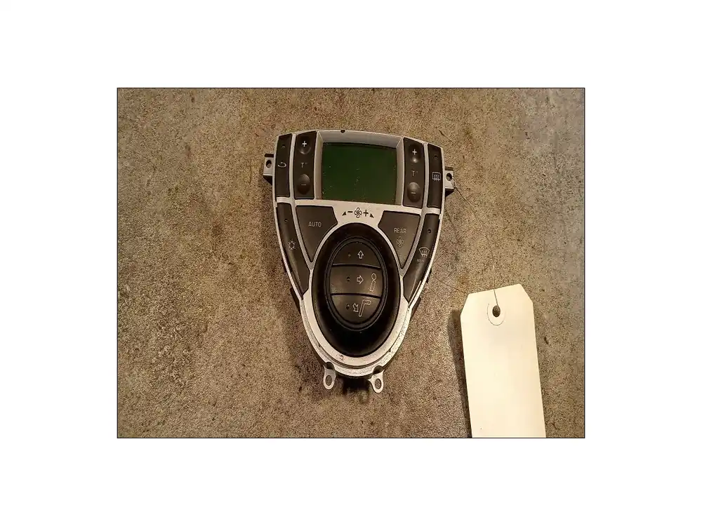 Commande de chauffage occasion PEUGEOT 807Phase 1 06-2002->12-2014 2.2 HDI 128ch - Plus que quelques pièces