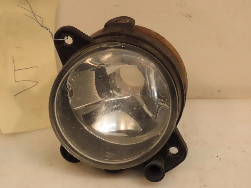 Prix bas - Phare antibrouillard avant gauche occasion SKODA FABIA IIPhase 1 05-2007->03-2010 1.2i 60ch