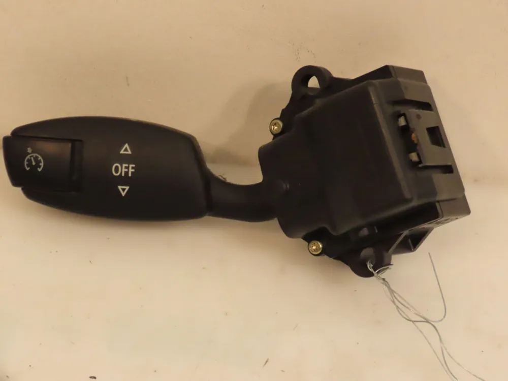 Petit prix - Commande regulateur de vitesse occasion B.M.W. SERIE 5 VPhase 1 07-2003->03-2007 530d 218ch