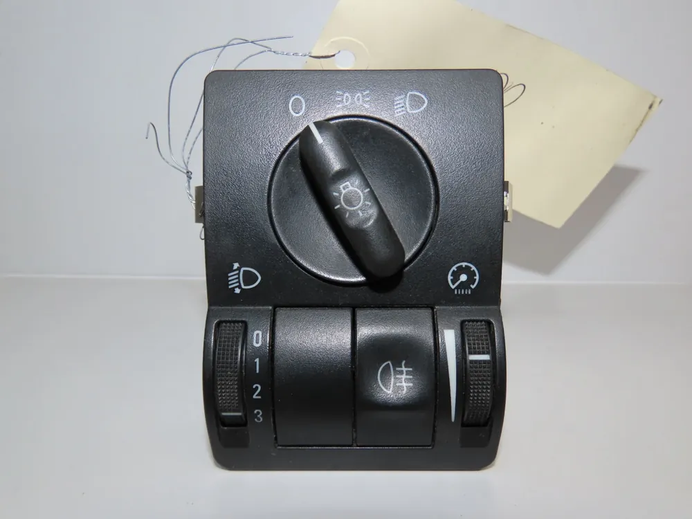 Remise | Interrupteur commande de phares occasion OPEL TIGRA IIPhase 1 09-2004->... 1.4i 90ch