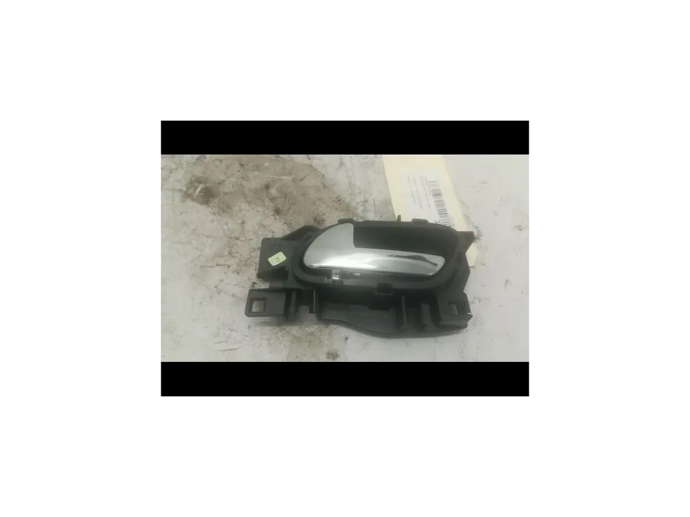 Poignee int porte arg occasion PEUGEOT 207Phase 1 04-2006->06-2013 1.6 HDI 16v 90ch - Prix cassé