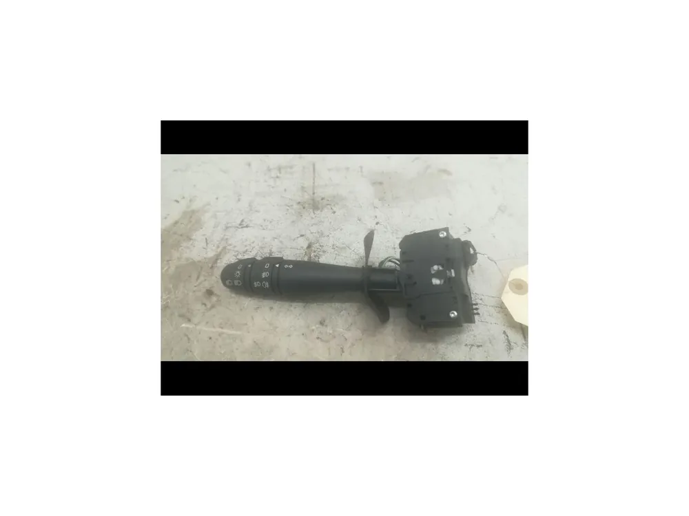 Commande clignotant occasion RENAULT CLIO IIPhase 2 06-2001->07-2006 1.5 DCI 80ch | Bon prix