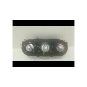 À ne pas manquer - Commande de chauffage occasion RENAULT TWINGO IIPhase 1 06-2007->11-2011 1.5 DCI 65ch