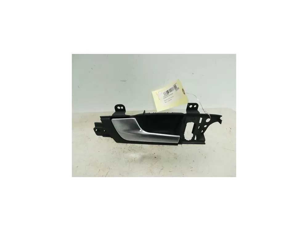 Commandez dès maintenant - Poignee int porte avg occasion AUDI A3 IIPhase 2 06-2008->07-2012
